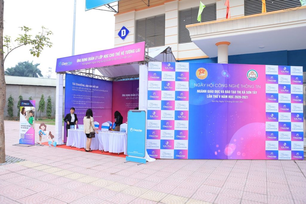 The ClassClap classroom management application booth was present at the 5th Festival of Information Technology Education and Training in Son Tay town on March 12/2021